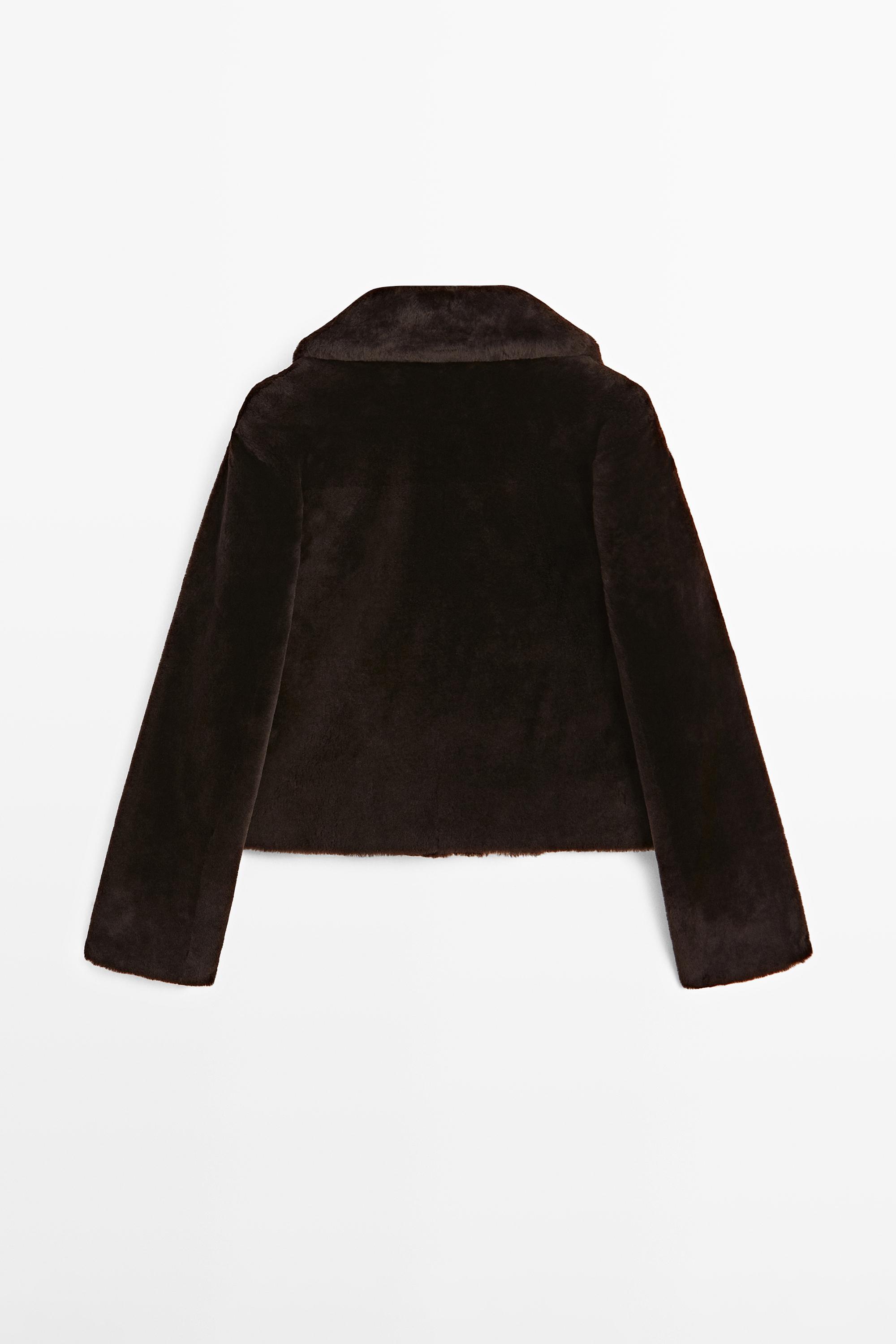 Veste moutonnée courte en peau